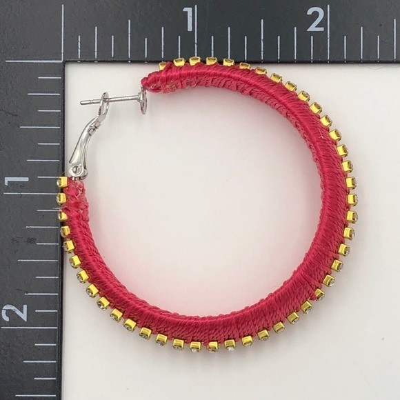 🌼 Pink Thread Rhinestone Hoop Earrings - Picture 2 of 2